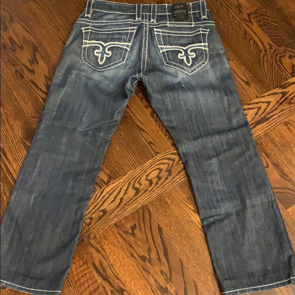 Men’s jeans.